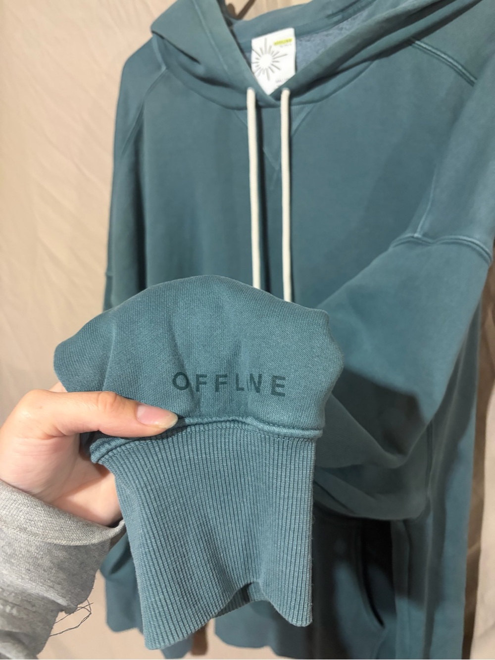 Aerie off-line sweatshirt - Picture 2 of 3